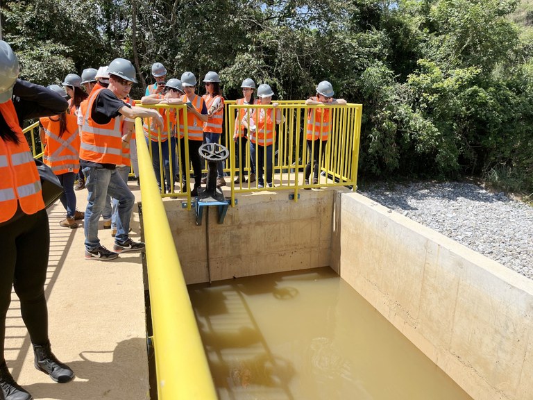 Visita EAS_adutora Rio Corrente_09.JPG