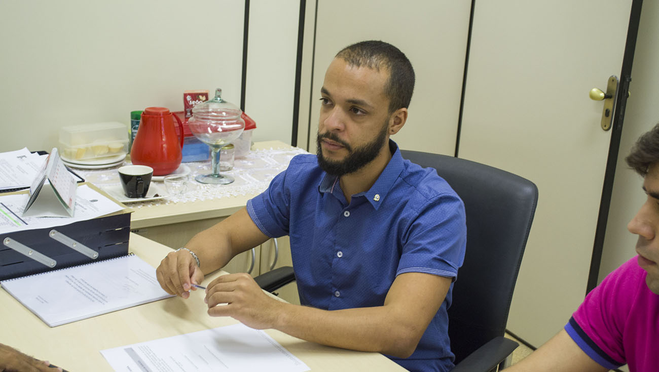 Exercício Prof. Rafael Madureira