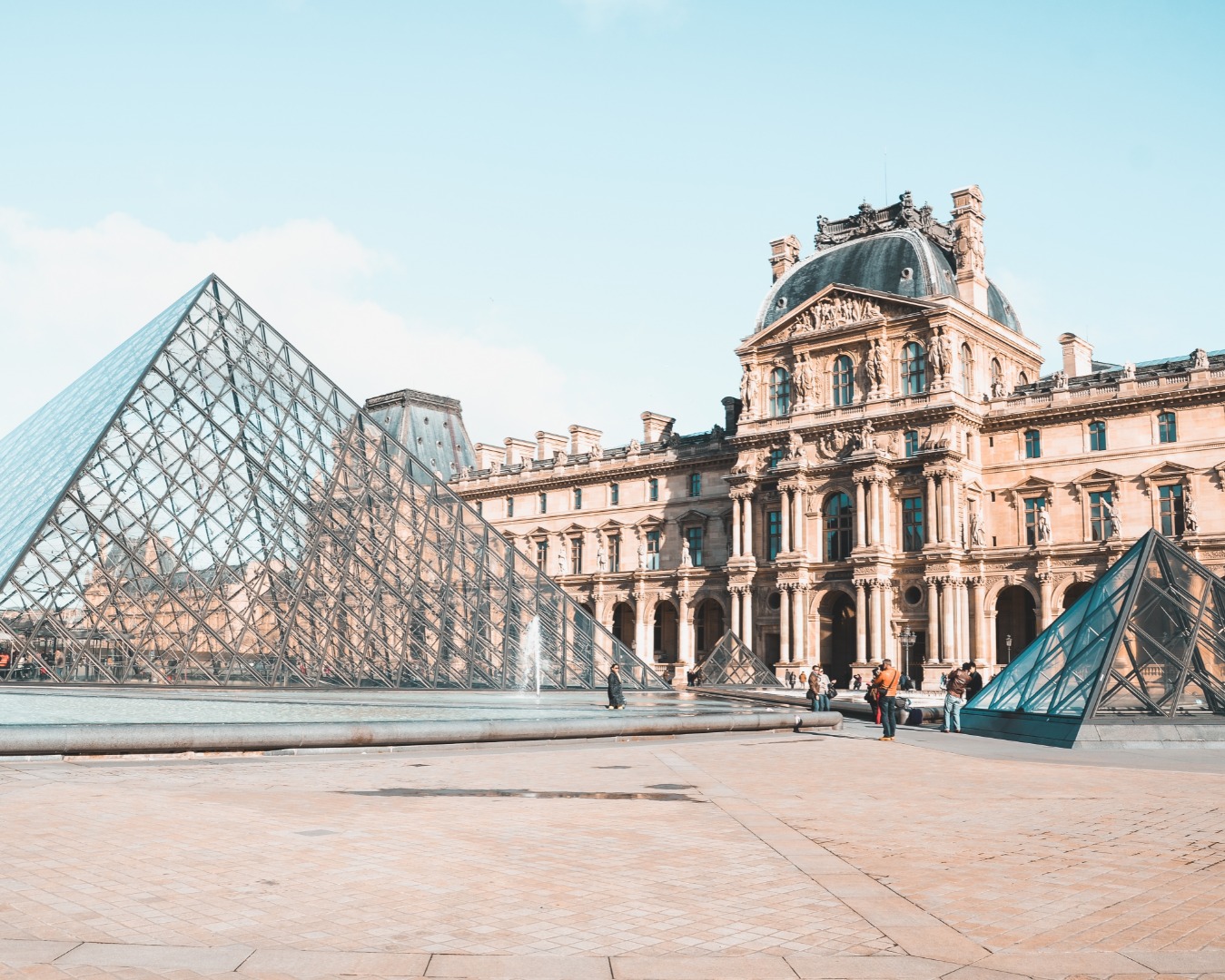 louvre-museum-in-paris-france