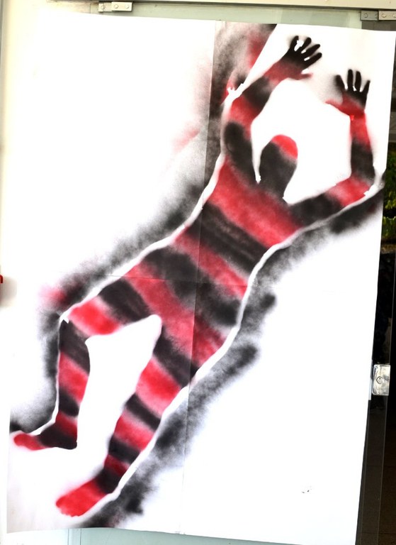 Desenho com a técnica stencil art j.jpg