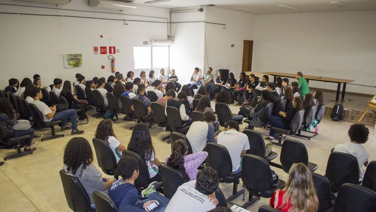 Diálogos junho 01.JPG