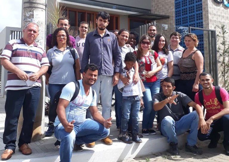 Visita alunos TGA na Espaço Lar Verde Lar 01.jpeg