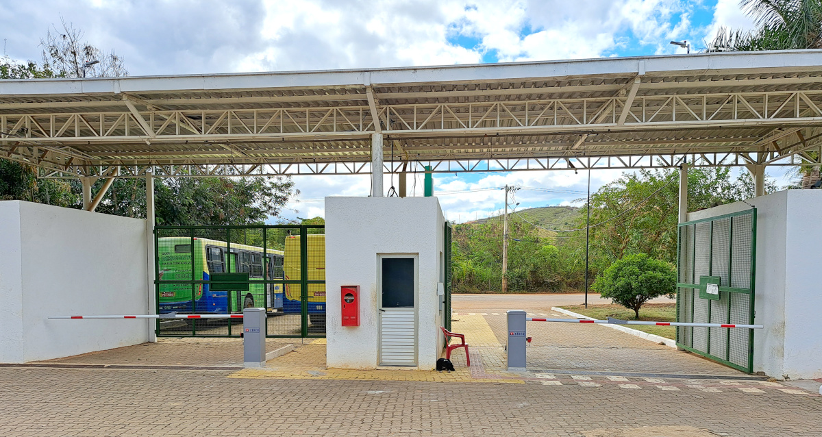 Cancela eletrônica_portaria IFMG-GV Cancela eletrônica_portaria IFMG-GV