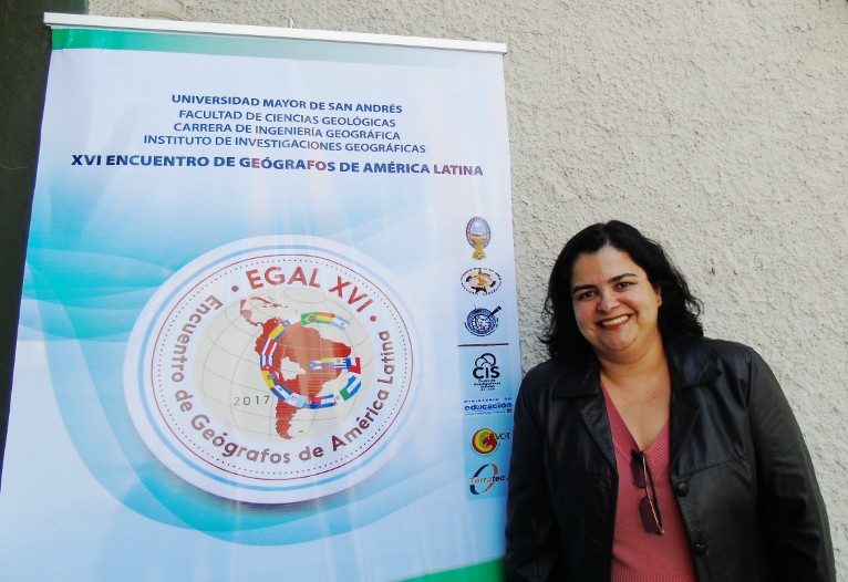 Foto participação Daniela no Egal na Bolívia em abril de 2017.jpg
