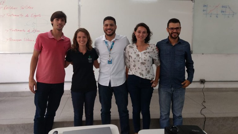 Encontro SMOSU com alunos do 1º Período de Engenharia Ambiental e Sanitária 24-05-18.jpeg