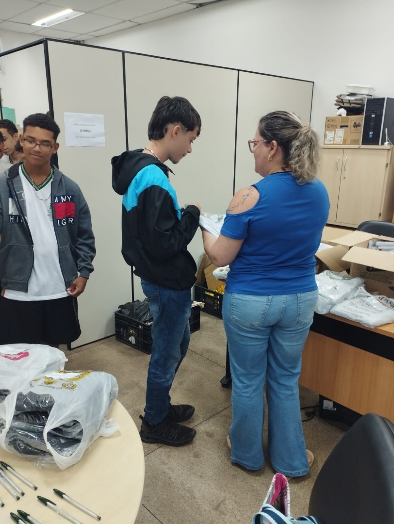 4. Terceira edição_Uniforme Solidário_entrega_abril2025.jpeg
