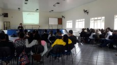Estudantes da Avamep em palestra ministrada pelo Prof. Humberto