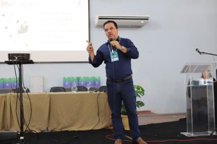O professor do IF de Goiás, Weber Tavares Silva, ministrou a oficina “Relações dos indicadores da Plataforma Nilo Peçanha com o Planejamento Estratégico Institucional”   