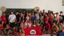Kleber Martins, membros da banca avaliadora e sua orientadora junto aos estudantes do Assentamento Oziel .