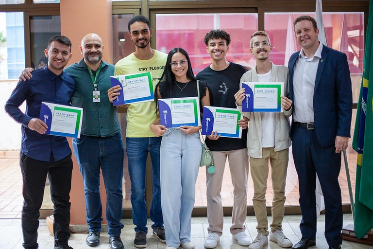 Café com o reitor - alunos destaque.jpg