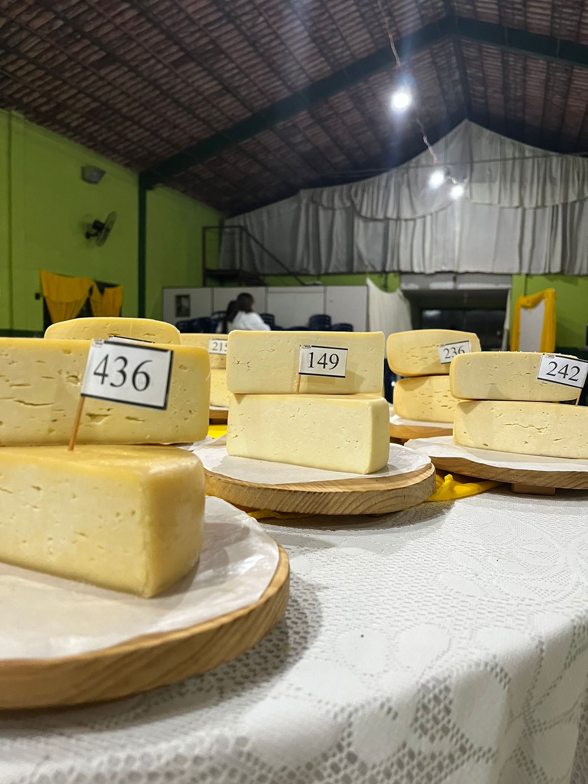 Queijo-Canastra-2.jpeg