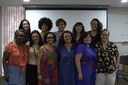 Abaixo, à direita, a docente do Campus Ouro Preto,  Ana Elisa Costa Novais, coordenadora do coletivo BASTA!