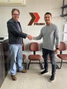 O diretor-geral do Polo IFMG, Alexandre Pimenta, firma parceria com o diretor-presidente da Prumo Engenharia, Fernando Vaz