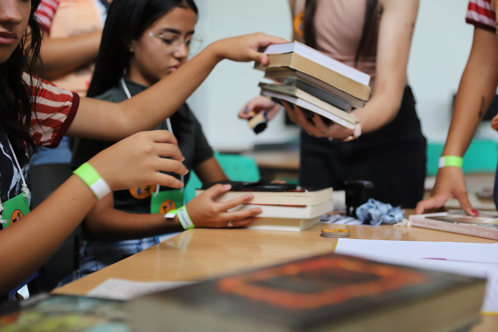 Planeta 7 - troco na troca.jpg