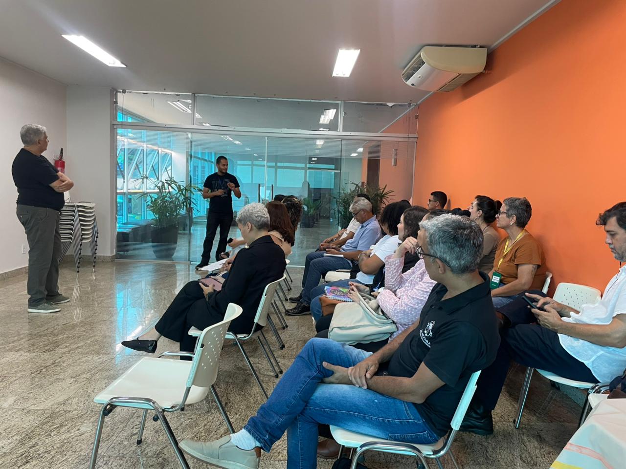 Roda de Conversa com empreendedores locais