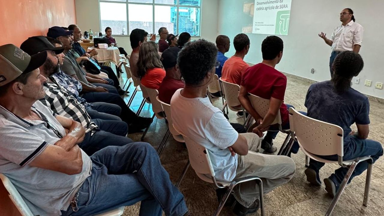 Empreendedores locais em Roda de Conversa sobre a UT